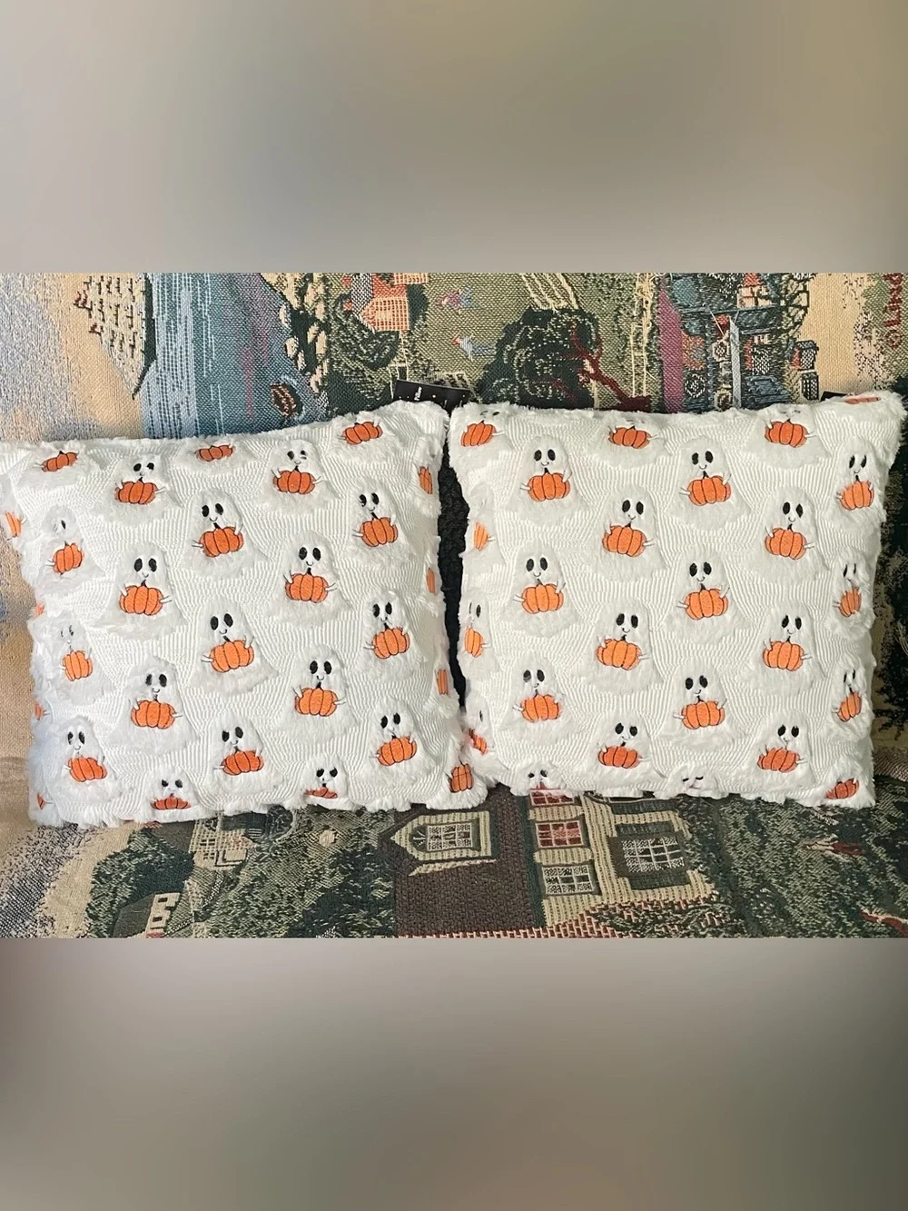 White Ghost & Pumpkin Throw Pillow Pair